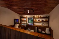 Floral Hotel·Mountain Retreat in the Clouds (Putuo Mountain Ten Thousand Buddhas Pagoda Hotel) - 4-Star