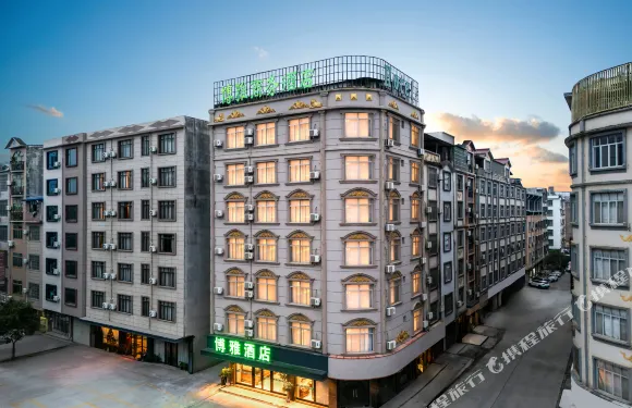 田東博雅商務酒店