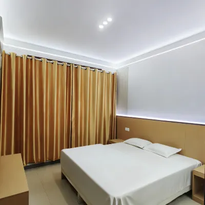 Luyi Jinyuan Hotel (Weizhen Road) Hotels near Mingdao Palace