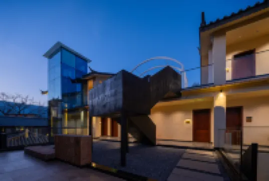 XiangYe.Yunqi Place, Sunlight on Snow Mountain Private Hot Spring Viewing Area