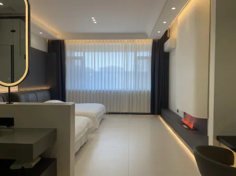 Baiquan Huaxia Hotel