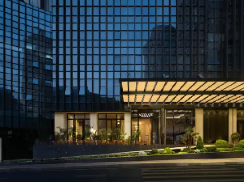 ACCOLADE Hotel (Monument to the People's Liberation Branch)