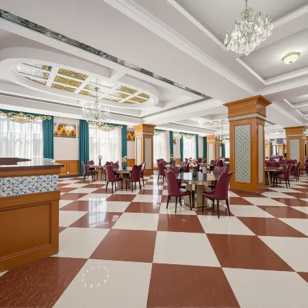 Shuiyunju Hotel (Yining Railway Station Silk Road Light Tourism Town)