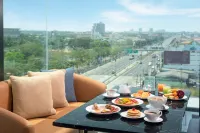 Holiday Inn & Suites SIRACHA LAEMCHABANG by IHG - breakfast