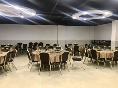 Mossflower Hotel (Zhuhai Jinwan Airport) Отели рядом с достопримечательностью «Zhuhai College of Science and Technology»