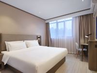 汉庭酒店(南京仙林红枫科技园店) - 高级大床房
