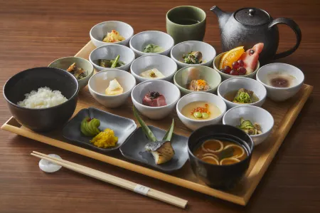 THE GATE HOTEL KYOTO TAKASEGAWA by HULIC Отели рядом с достопримечательностью «Храм Кёдзан-дзи»