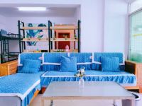 深圳自由度青年公寓 - 客厅舒适沙发床(公共卫浴)