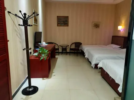 Luntai Jiuyi Hotel Отели рядом с достопримечательностью «Tarim Populus Euphratica Forest Park»