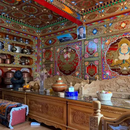 Litang Railway Station Gesang Meduo Homestay