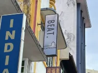 บีอีเอที แคปซูล โฮสเทล @ โบ๊ต ควาย โรงแรมใกล้เมอร์ไลออนพาร์ค