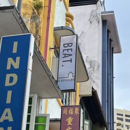 Beat. Capsule Hostel @ Boat Quay Отели рядом с достопримечательностью «Станция метро Raffles»