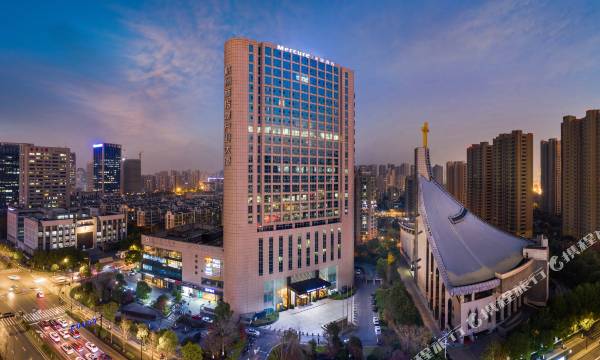 Mercure Hangzhou Qingchun Square
