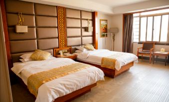 East to Hongqinglou Hotel