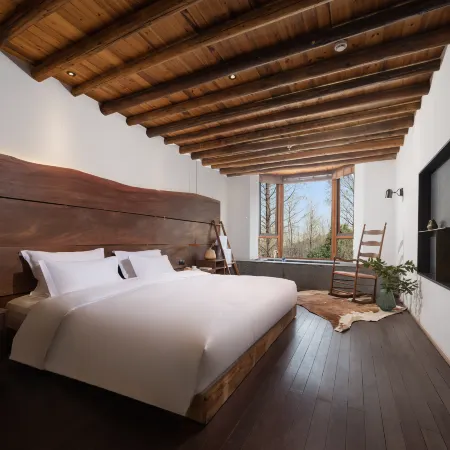 Mount Mogan Chic Hostel