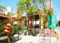 Taste of Bali Hostel Hotels in Uluwatu