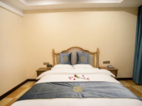 宁南洛克佳旅行酒店