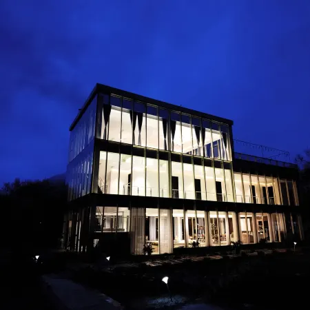 Glass Cube Villa