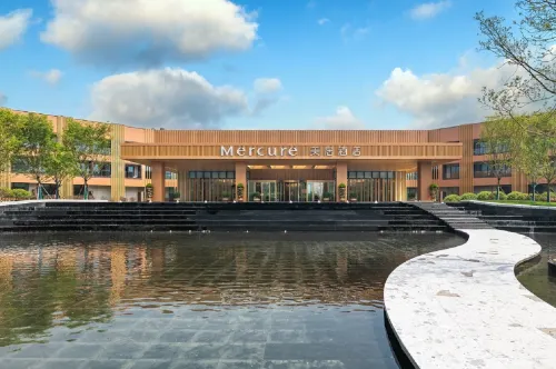 Mercure Dongtai Huanghai Forest Park Hotels in Dongtai
