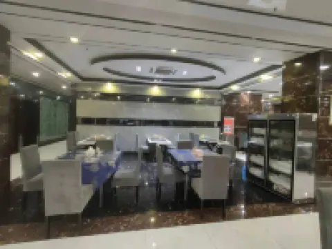 Dunhuang Xingzi Hotel (Shazhou Night Market) Hotels in Dunhuang