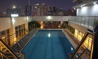 Herald Suites Solana