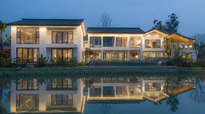 YUEYINHUA COTTAGE Hotels near CPC Xindu Committee Party School