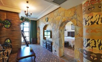 All Love Park Giraffe Manor Hotel