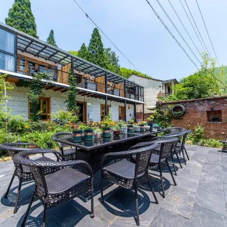 Earth House