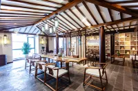Floral Hotel· Juyi Hotel(Suining Wanda Plaza Government Service Center Store)