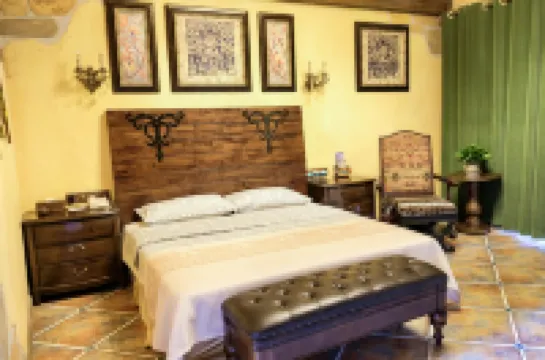 All Love Park Giraffe Manor Hotel