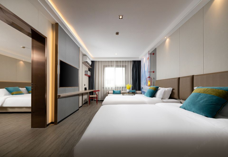 2. 카이위안 만주 ..