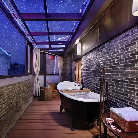 Qing San She Art Inn Hotels in Guilin