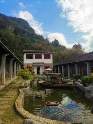 Yingde 25℃ Shizhu Homestay (Yingxi Fenglin Corridor Branch)