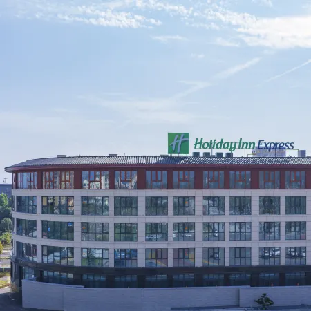 Holiday Inn Express DENGFENG SONGSHAN by IHG