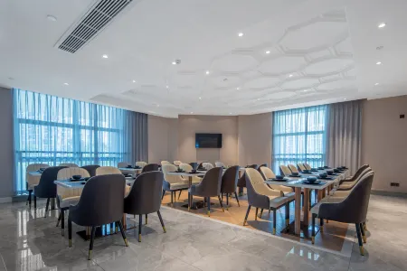 Vienna International Hotel Fuzhou Mawei Free Trade Zone Store Отели рядом с достопримечательностью «Mingcheng Center»