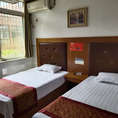 Fengyuan Hotel Hotels near The Qishan Pingtian Lake Scenic Area