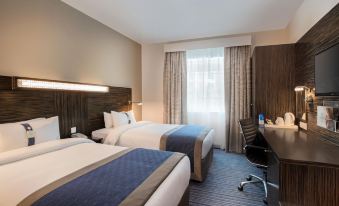 Holiday Inn Express Dubai Safa Park, an IHG Hotel