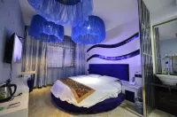 Home Inn Baiyun Hotel (Nanyang Station)