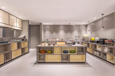 Homeinn Selected Hotel (Suzhou Luzhi Old Town) Отели рядом с достопримечательностью «Xiao Fangfang Hall of Performing»