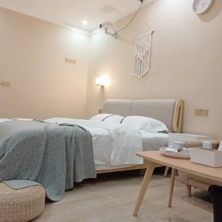 Lufeng Yingfei Art Hostel Apartment