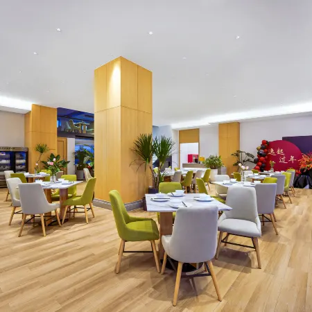 Vienna International Hotel (Yongkang Passenger Transport Center High Speed Rail South Station Store)
