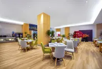 Vienna International Hotel (Yongkang Passenger Transport Center High Speed Rail South Station Store)