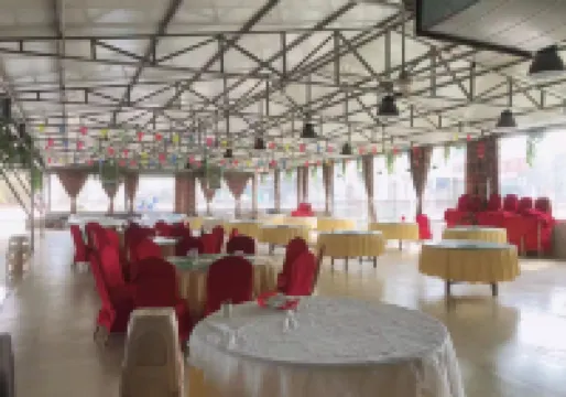 Family Banquet Farm