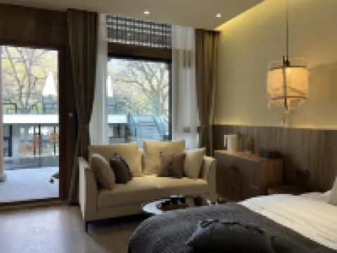 Weixi Manlaiyue Homestay