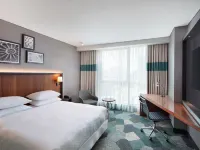 Four Points by Sheraton Istanbul Kagithane Hotels near Axis Istanbul