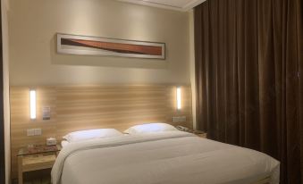 Urban Convenience Hotel (Changsha Desiqin Red Star Convention and Exhibition Center Store)