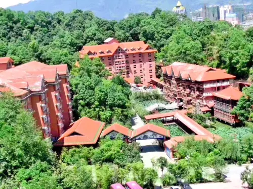 恩施華龍村大飯店