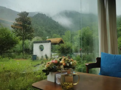 Yuexi Xiaozhu Guesthouse