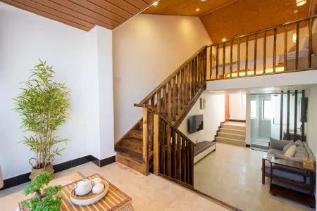 Tomge Hostel