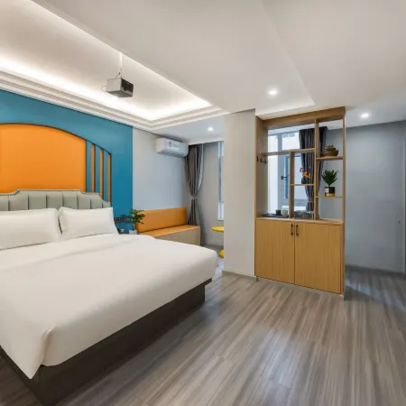 Jiaju Art Hotel (Qujing Railway Station Branch)